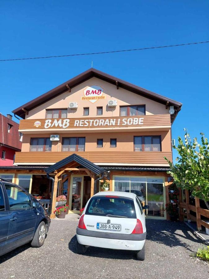 ホテル Restoran Bmb Odžak エクステリア 写真