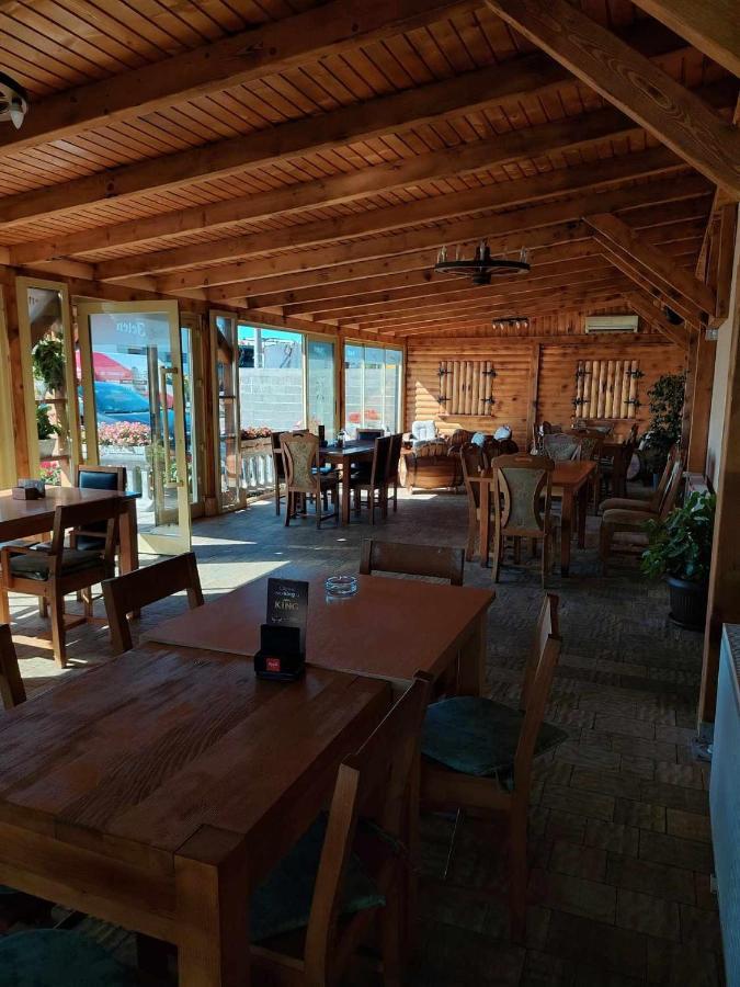 ホテル Restoran Bmb Odžak エクステリア 写真